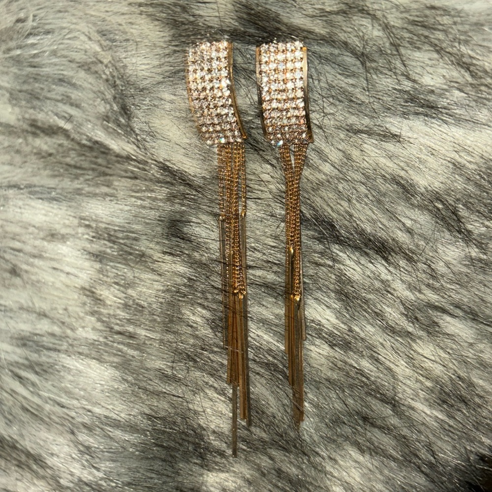 Gold dangle earrings